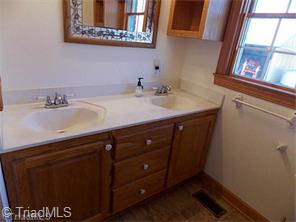 782 Haystack Rd, Mount Airy, NC 27030 photo 8