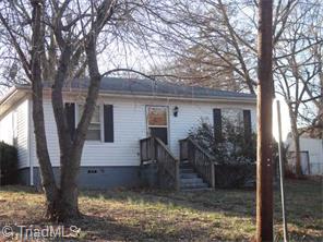 1501 Larkin St, High Point, NC 27262 photo 1
