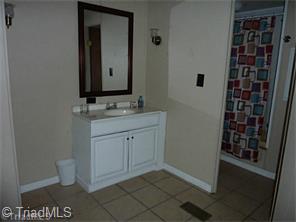 6811 Twin Oaks, Trinity, NC 27370 photo 7