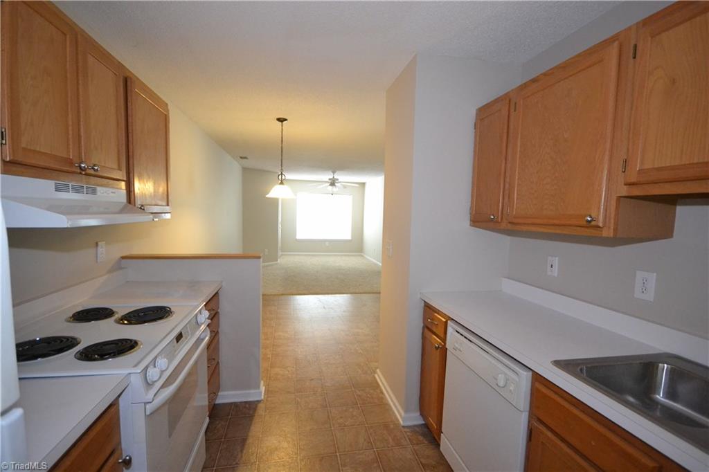 816 English Ct, Trinity, NC 27370 photo 9