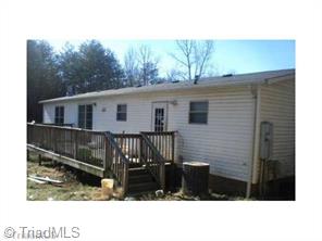 355 Hopper Rd, Mayodan, NC 27027 photo 2