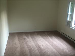 237 Cherry Hl, Pilot Mountain, NC 27041 photo 4