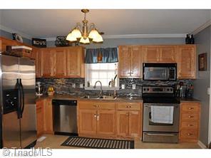 103 Evans Trl, Randleman, NC 27317 photo 6