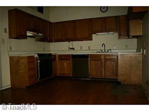 2406 Guyer St, High Point, NC 27265 photo 5