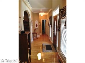2433 Nesters Ct, High Point, NC 27265 photo 3
