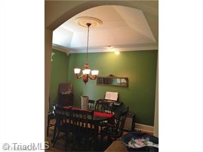2433 Nesters Ct, High Point, NC 27265 photo 6