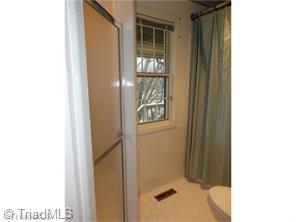 1303 Gilbrook Ct, High Point, NC 27262 photo 10