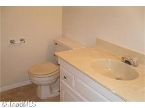 121 Hickory Ln, King, NC 27021 photo 10