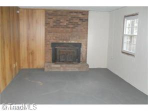 121 Hickory Ln, King, NC 27021 photo 8