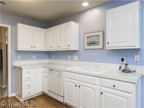 4 Broadleaf Ct, Summerfield, NC 27358 photo 5