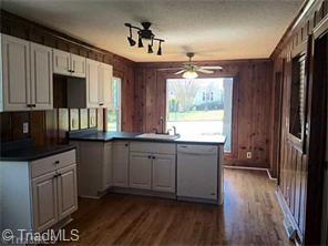 512 Gatewood, High Point, NC 27262 photo 2