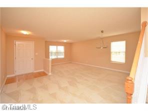 1103 Hampton Park Dr, High Point, NC 27265 photo 3