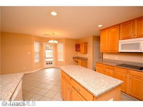 1103 Hampton Park Dr, High Point, NC 27265 photo 6