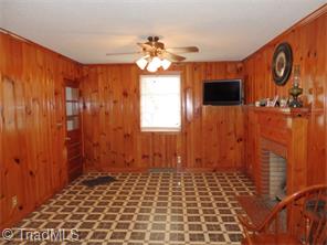 145 Hulin St, Denton, NC 27239 photo 6