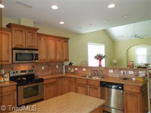 4501 Treebark Ln, High Point, NC 27265 photo 3