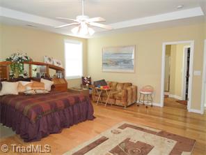 4501 Treebark Ln, High Point, NC 27265 photo 8