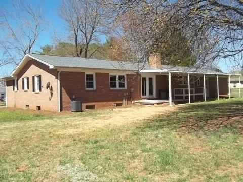 971 S Main St, Dobson, NC 27017 photo 2