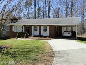 5124 Dock Davis Rd, Clemmons, NC 27012 photo 2