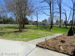 5124 Dock Davis Rd, Clemmons, NC 27012 photo 3