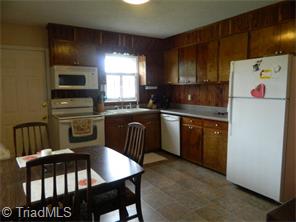 9952 Austin Traphill Rd, Traphill, NC 28685 photo 4