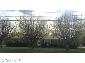 6121 Unity St, Thomasville, NC 27360 photo 2