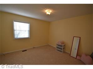 6121 Unity St, Thomasville, NC 27360 photo 8