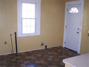 501 E Kearns Ave, High Point, NC 27260 photo 6