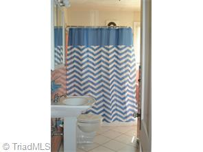 502 Dodson Ml, Pilot Mountain, NC 27041 photo 17