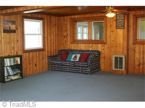 502 Dodson Ml, Pilot Mountain, NC 27041 photo 13