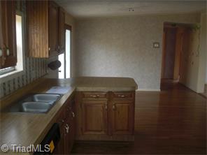 2496 Willie Wright Rd, Ramseur, NC 27316 photo 3