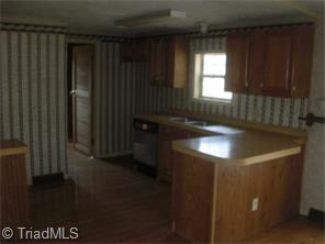 2496 Willie Wright Rd, Ramseur, NC 27316 photo 2