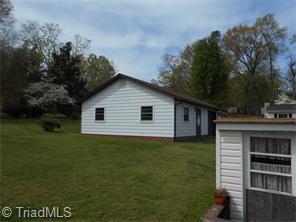 816 Pinecroft St, High Point, NC 27260 photo 8