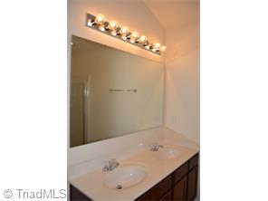 829 Hedgepath Ter, High Point, NC 27265 photo 19