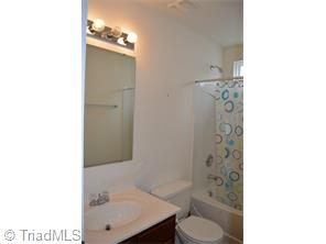 829 Hedgepath Ter, High Point, NC 27265 photo 24
