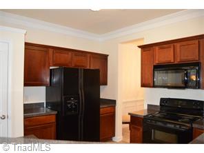 829 Hedgepath Ter, High Point, NC 27265 photo 16