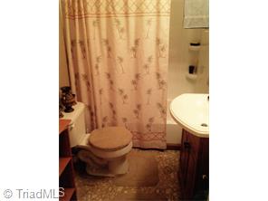 303 Bryon St, Denton, NC 27239 photo 9