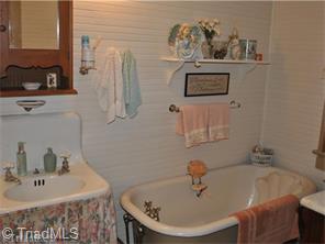 2855 Middlebrook Dr, Clemmons, NC 27012 photo 5