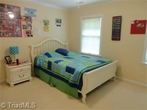 1608 Heathgate Pt, High Point, NC 27262 photo 17