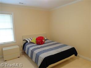 1608 Heathgate Pt, High Point, NC 27262 photo 19