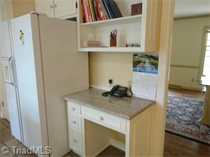 1608 Heathgate Pt, High Point, NC 27262 photo 8