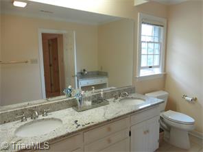 1608 Heathgate Pt, High Point, NC 27262 photo 15