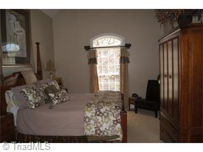 237 Broadmoor Dr, Advance, NC 27006 photo 3
