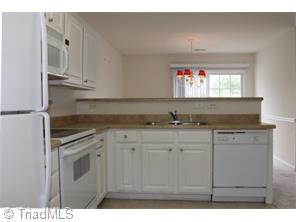 1300 Crosswinds Dr, High Point, NC 27265 photo 5