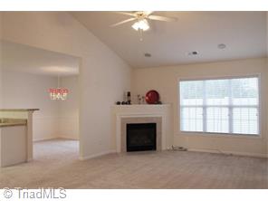 1300 Crosswinds Dr, High Point, NC 27265 photo 7