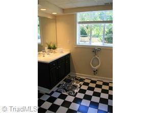 1401 Chestnut Dr, High Point, NC 27262 photo 19
