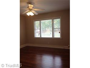 1401 Chestnut Dr, High Point, NC 27262 photo 9