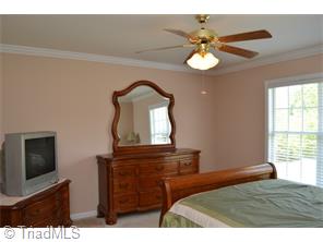 512 Brummell Ln, High Point, NC 27265 photo 16