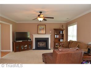 512 Brummell Ln, High Point, NC 27265 photo 7