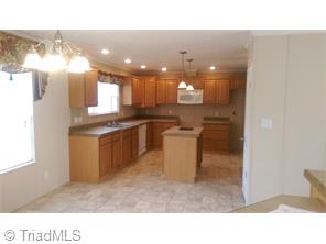 255 Dockside Ter, Denton, NC 27239 photo 2