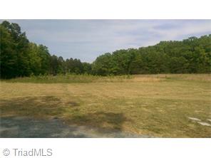 255 Dockside Ter, Denton, NC 27239 photo 4